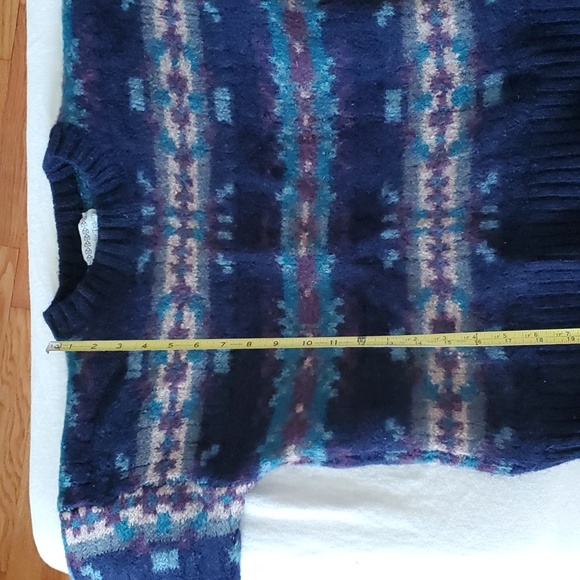 3/$25 Vintage Nomadic Traders pure wool sweater - Picture 8 of 9